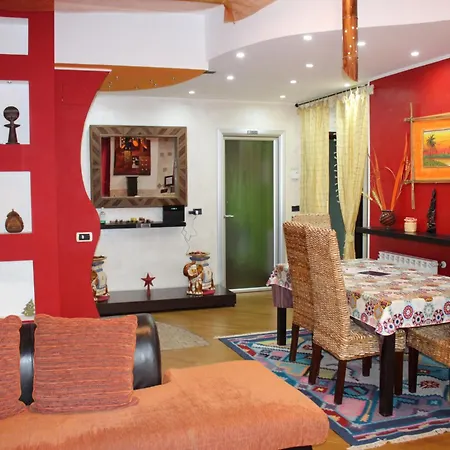 Casa Etnica Latina